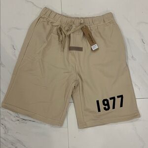 Essentials FOG 1977 Logo Cream/Tan Sweat Shorts Mens Size S, M, L